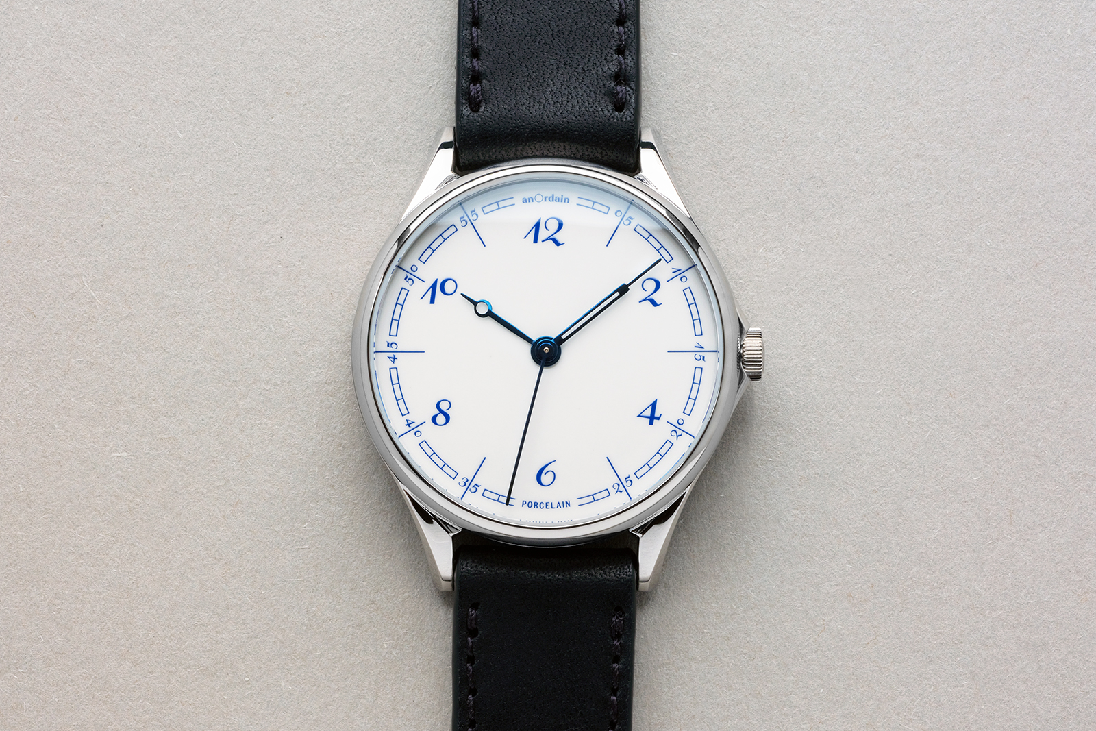 Anordain’s New Model 1 Combines Porcelain Dial and Custom Font