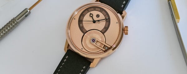 First Look – Armin Strom Applies the Midas Touch to the New Tribute³ Au750