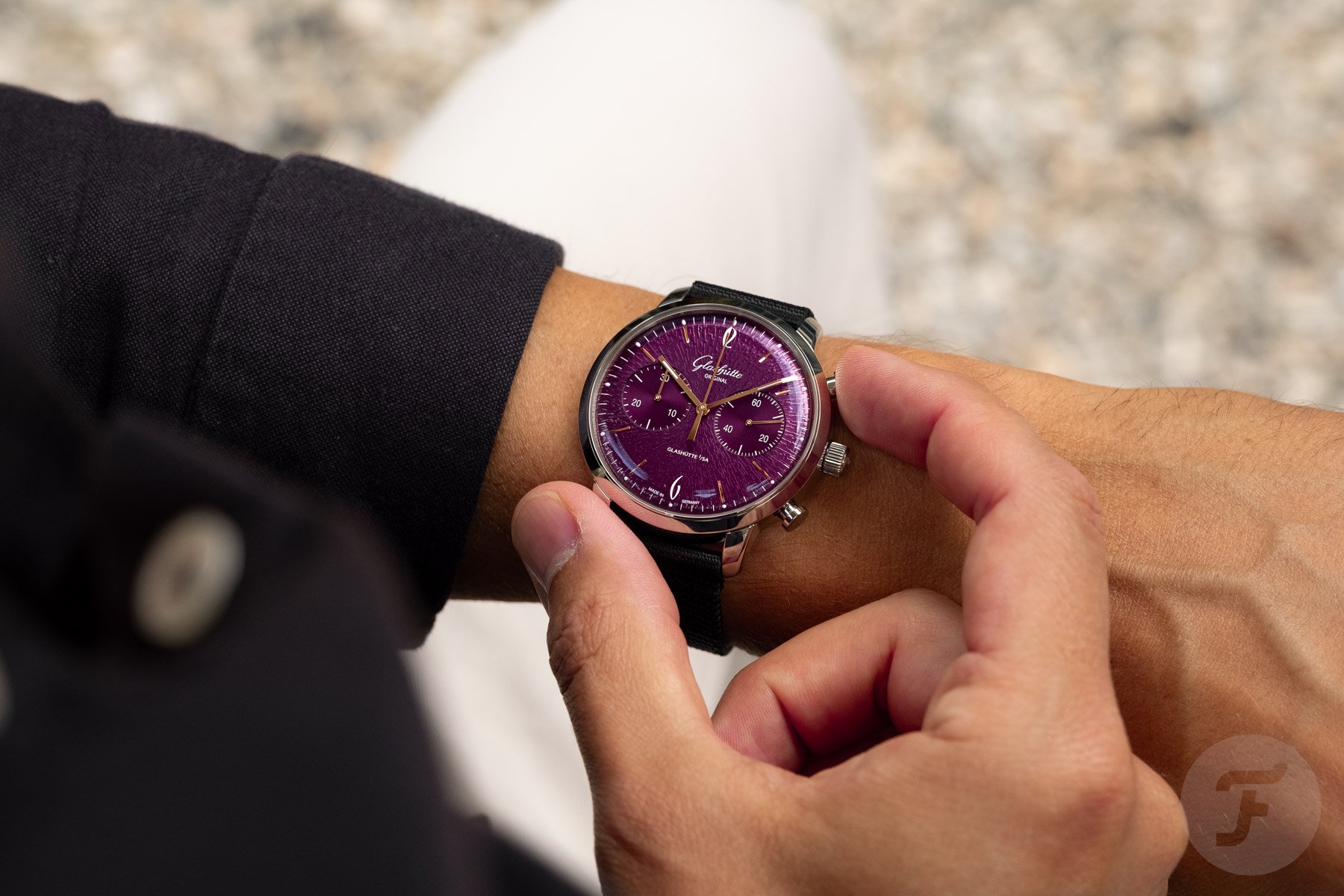 Get Your Groove On With The Grape-Dial Glashütte Original Sixties Chronograph