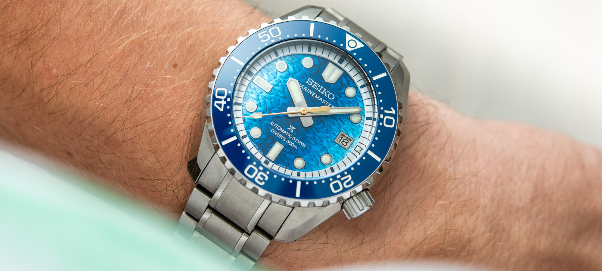 Watch Review: The Marinemaster Finally Gets Great With Seiko Marinemaster 1968 HBF001 & HBF002
